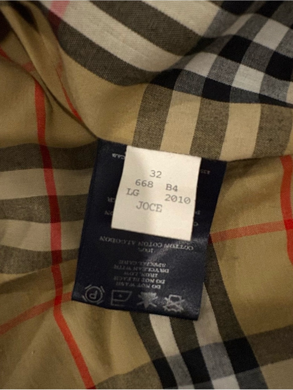 Burberry Black Belted Trench Coat - Picture 13 of 13